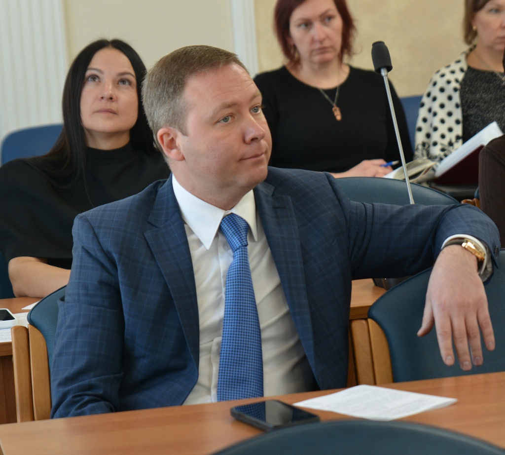 Воронеж на пути к комфортной среде: депутаты городской Думы корректируют программы благоустройства и ЖКХ