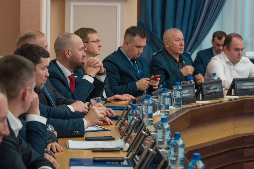 Депутаты со статусом иноагента не могут работать в горсовете Новосибирска Депутаты со статусом иноагента не могут работать в горсовете Новосибирска
