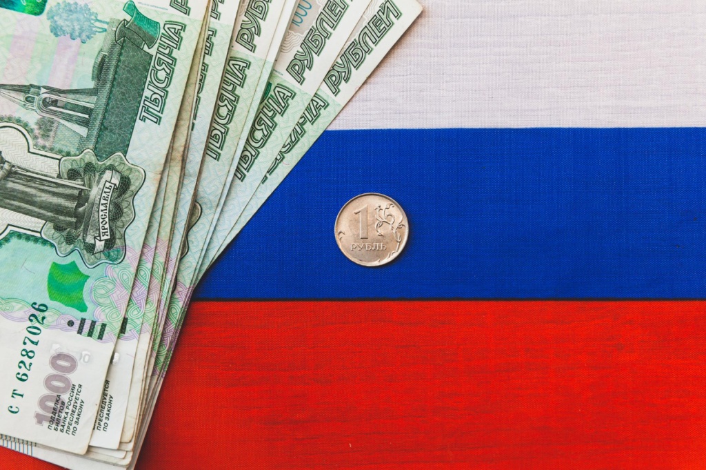 Более 380 тысяч малых предпринимателей получили поддержку от государства