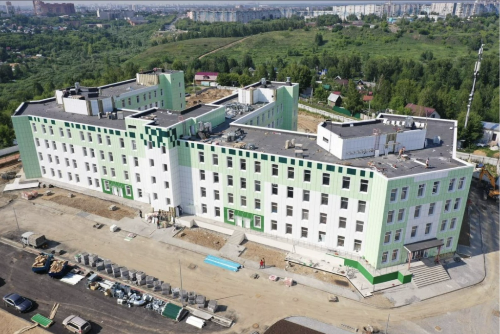 В Новосибирске к концу года достроят 3 поликлиники В Новосибирске к концу года достроят 3 поликлиники