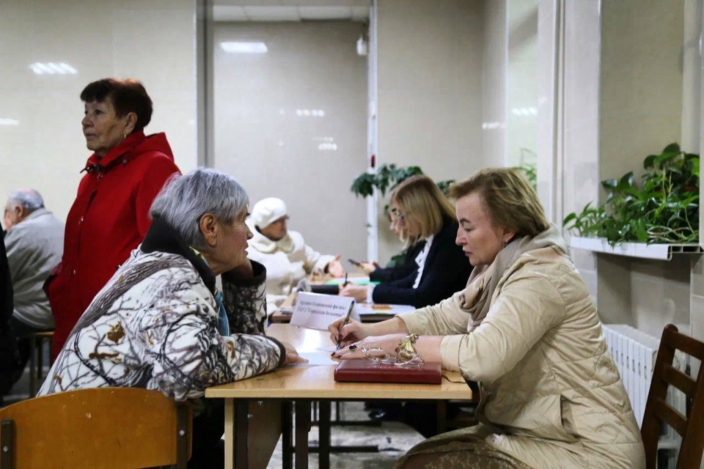 Выездные мобильные приёмные администрации Геленджика: эффективный диалог с жителями Выездные мобильные приёмные администрации Геленджика: эффективный диалог с жителями