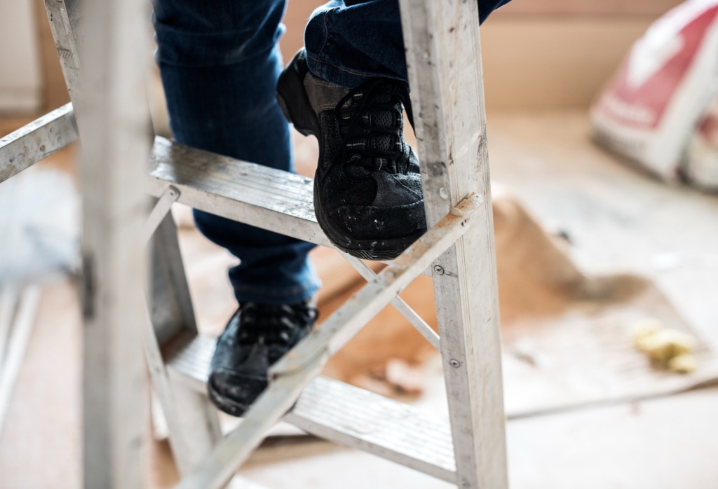 На Кубани в течение года планируют отремонтировать 39 образовательных учреждений