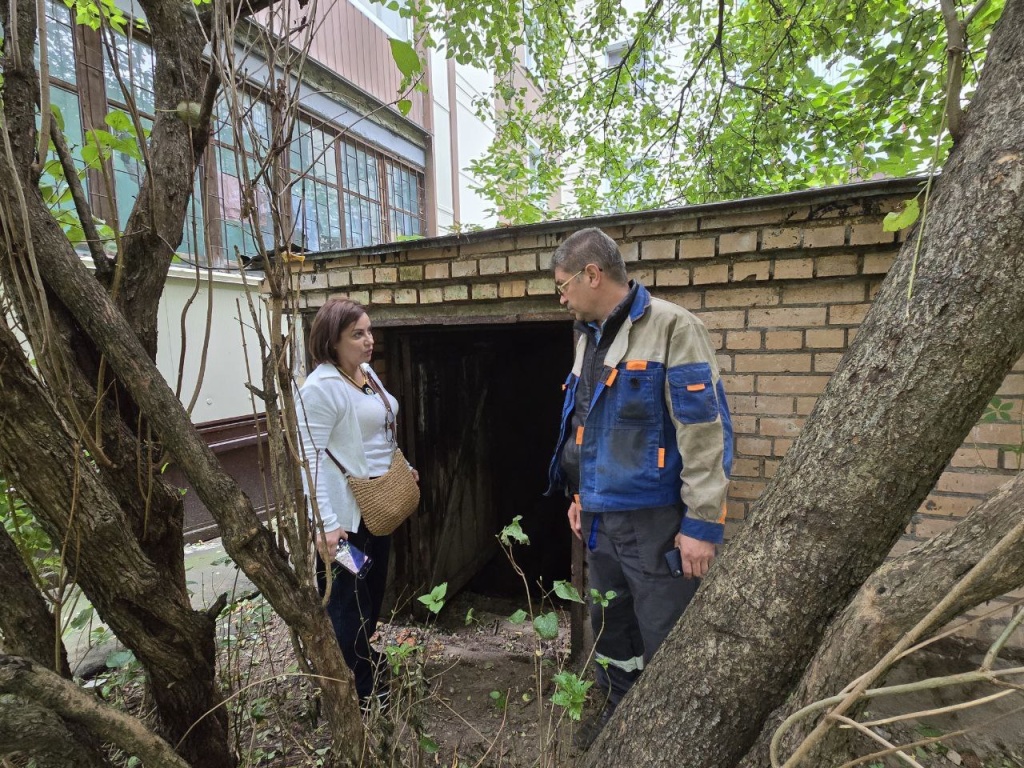 Уполномоченный главы округа Пушкинский Нина Ушакова помогла решить вопрос безопасности граждан одного из домов по 2-му Некрасовскому проезду
