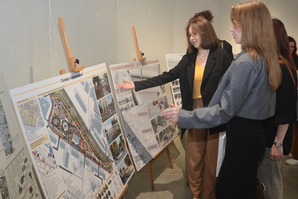 В Воронеже депутаты гордумы приняли участие в награждение победителей конкурса «Зелёный город, который построим мы»