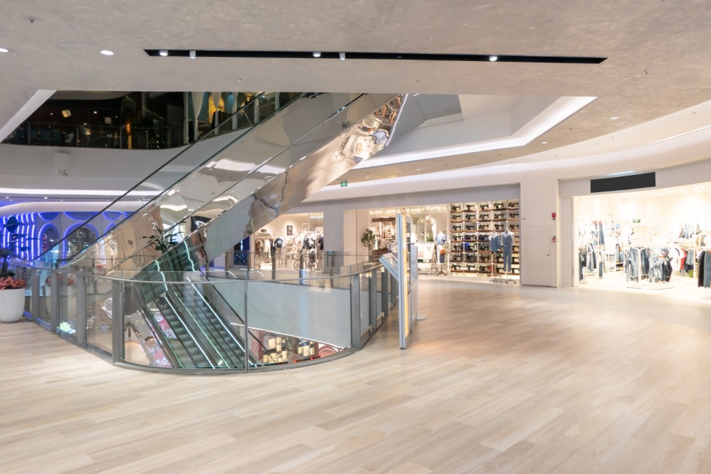 В России могут обанкротиться более 200 торговых центров