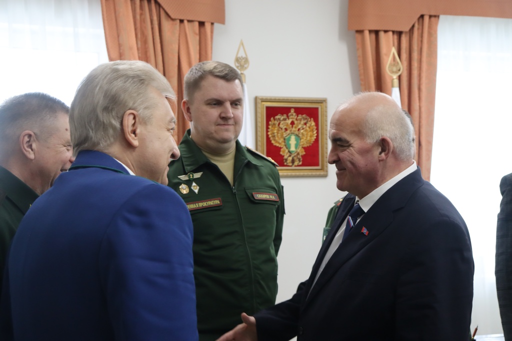 Конструктивный диалог власти и прокуратуры: как в Костромской области защищают права граждан и борются с экономическими преступлениями Конструктивный диалог власти и прокуратуры: как в Костромской области защищают права граждан и борются с экономическими преступлениями