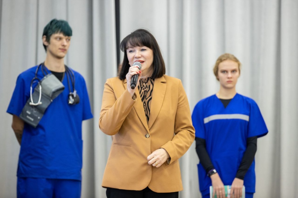 В Анапе ученики предпрофильных классов прошли посвящение в профессию В Анапе ученики предпрофильных классов прошли посвящение в профессию