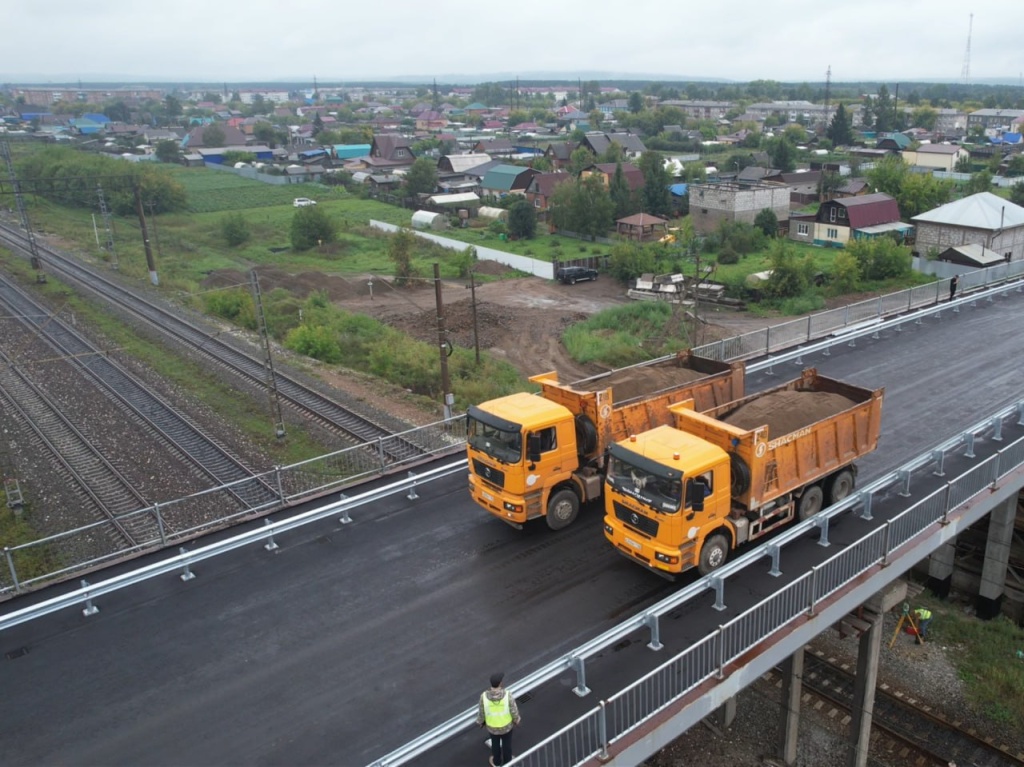 Мэр Ангарска Сергей Петров открыл движение по обновлённому путепроводу в Мегете