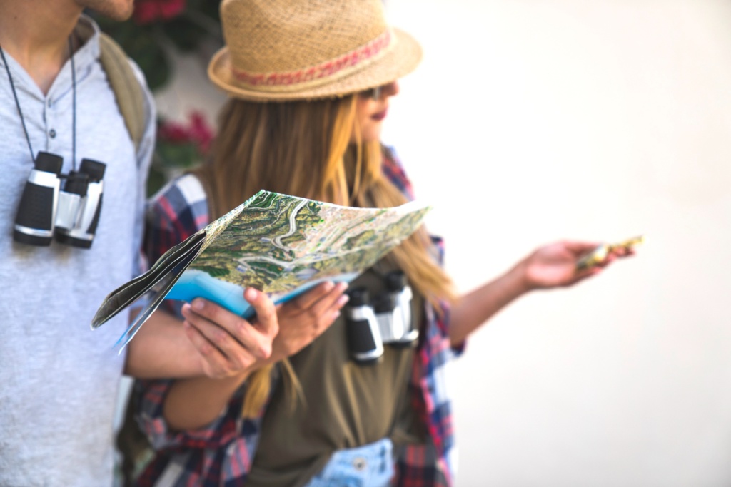 Губернатор Краснодарского края продемонстрировал земпреду Правительства России стенд региона на туристическом форуме "Путешествуй!"