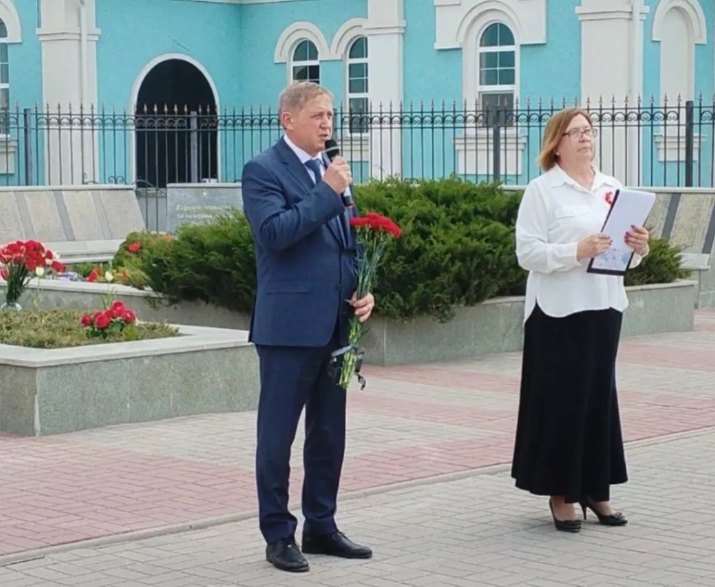 День Победы в Воронеже: депутаты вместе с жителями почтили память героев и поздравили ветеранов