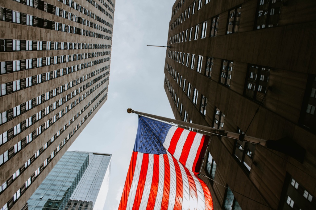 Goldman Sachs оценивает вероятность рецессии в США в 45% Goldman Sachs оценивает вероятность рецессии в США в 45%