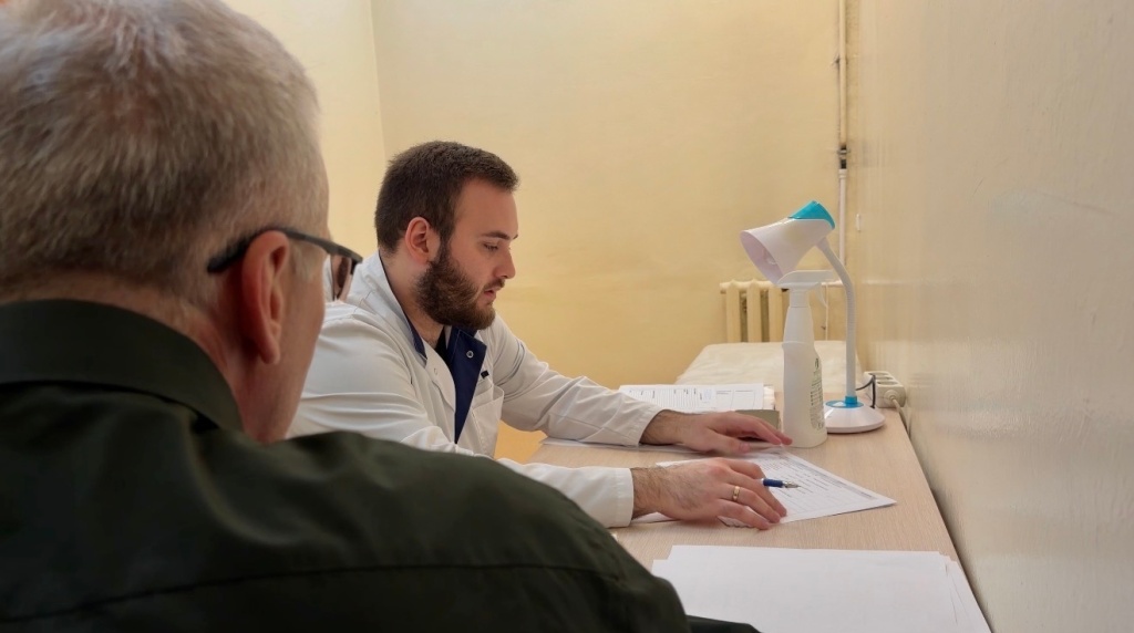 «Онкопатруль» на заводе «Электросигнал»: специалисты Воронежского областного научно‑клинического онкоцентра провели очередной выездной приём