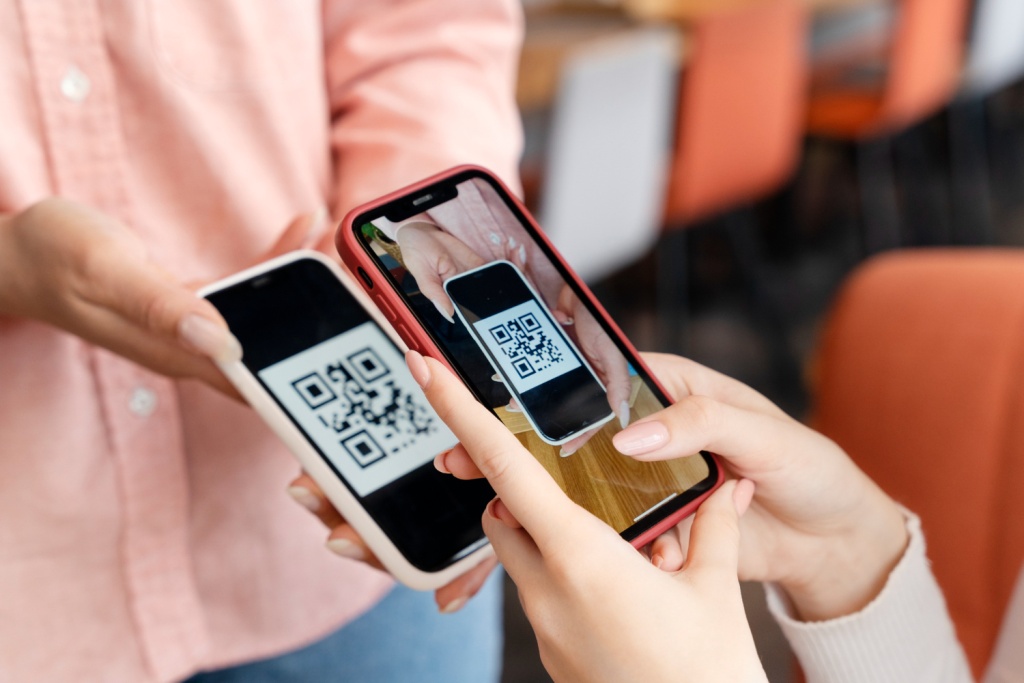 ЦБ предложил Минфину ввести в РФ универсальный QR-код