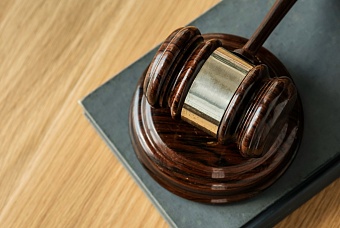 В Геленджике дроппера будут судить за использование банковских счетов знакомых в преступных целях
